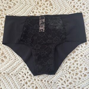 Victoria's Secret Panties Cheeky Solid Black Lace Front Women's Size XS NWT